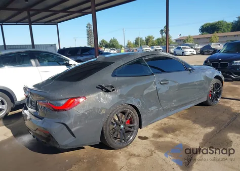 2022 BMW M440Xi xDrive z USA, uszkodzony, nr VIN WBA13AR05NCJ90711